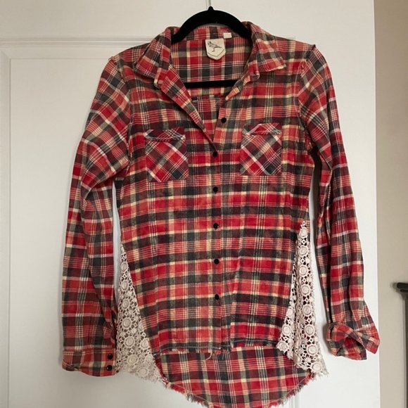 Laced Red & Gray Flannel - Picture 1 of 4